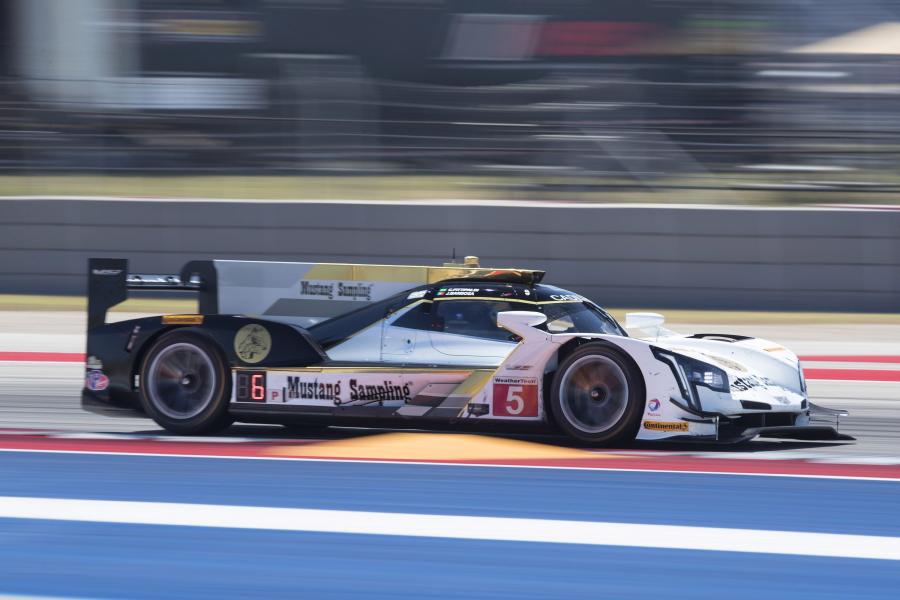  Cadillac DPi-V.R 2017 года  (фото 7 из 30)